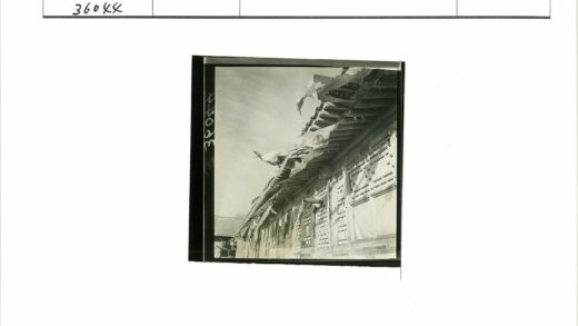 传统建筑横幅装饰晴空背景.jpg