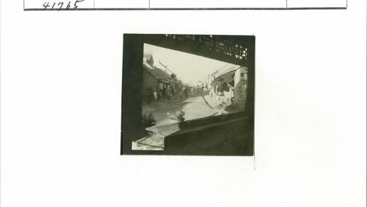 传统建筑街道商铺景观.jpg