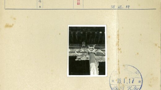 传统木雕龙脸建筑细节.jpg