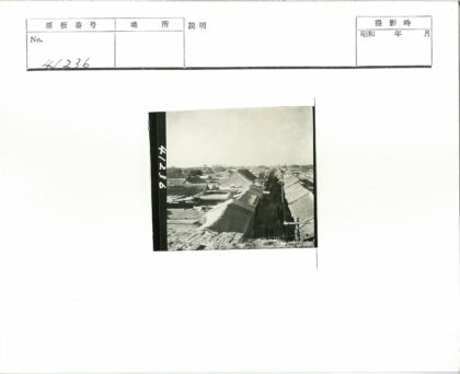 传统瓦顶建筑街景俯瞰.jpg