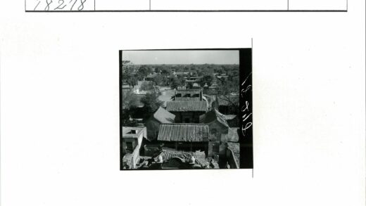 传统瓦顶社区鸟瞰图.jpg