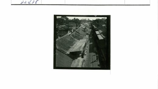 传统瓦顶街道鸟瞰图.jpg