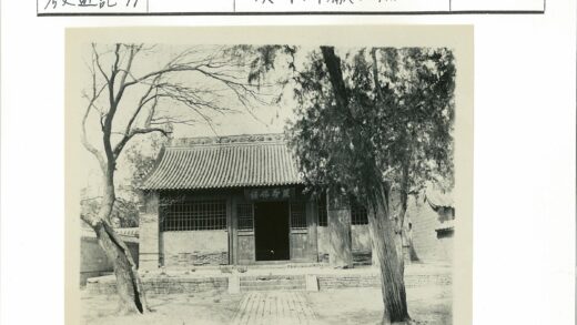 传统砖石建筑庭院景观.jpg