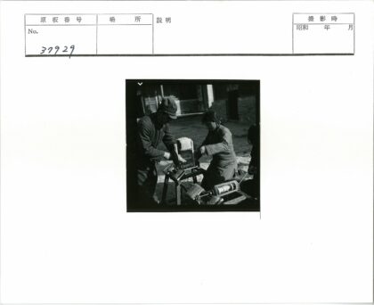 传统纺纱技艺户外展示.jpg