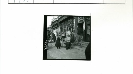 传统街市热闹市集景象.jpg