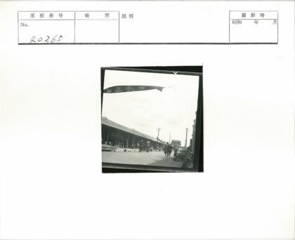 传统街道市井生活景象.jpg
