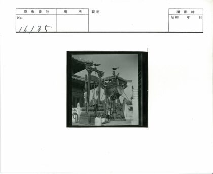 传统装饰大鼓与文物户外展示.jpg