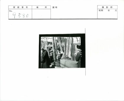 传统露天市场手工艺品展示.jpg
