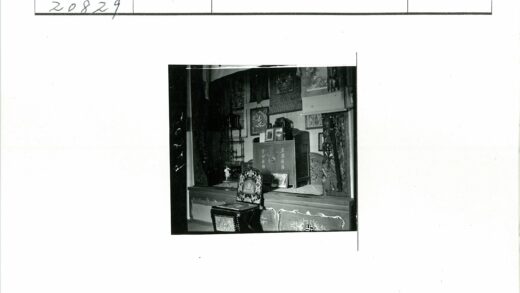 传统风格装饰房间家具与艺术品.jpg