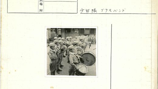 儿童乐团传统庭院演奏.jpg