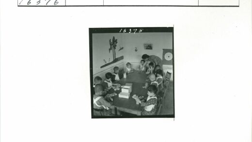 儿童互动学习木块游戏.jpg