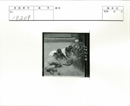 儿童花园沙地劳作.jpg