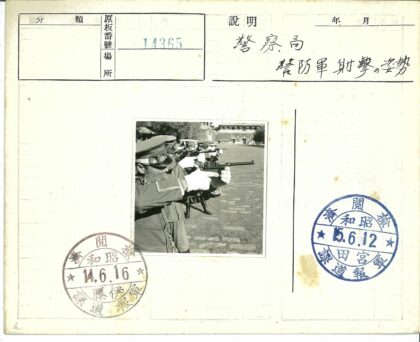军事训练现场实拍.jpg