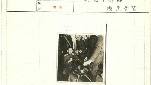 军人操作机枪训练实拍.jpg