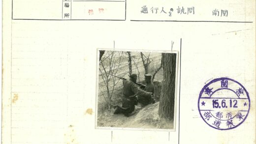 冬季森林对峙持枪场景.jpg