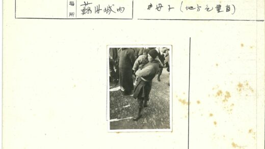 冬日亲子与路人背影.jpg