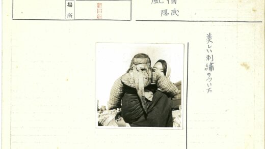 冬日亲子出行背影.jpg