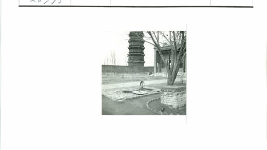 冬日古塔与砖砌建筑景观.jpg
