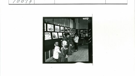 冬日画廊观展家庭时光.jpg