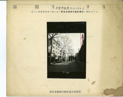 冬日街景与老爷车.jpg