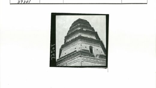 分层石结构低角度视图.jpg
