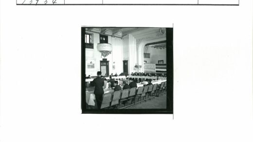 华丽大厅长桌聚会国旗背景.jpg