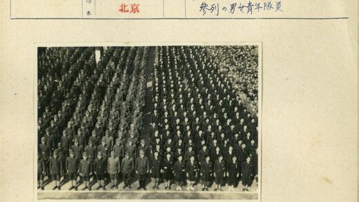 历史制服队伍集体合影.jpg