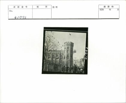 历史建筑与冬日街景.jpg