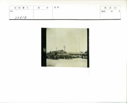 历史建筑与电线杆街景.jpg