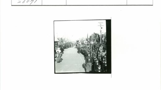 历史游行队伍街景纪实.jpg