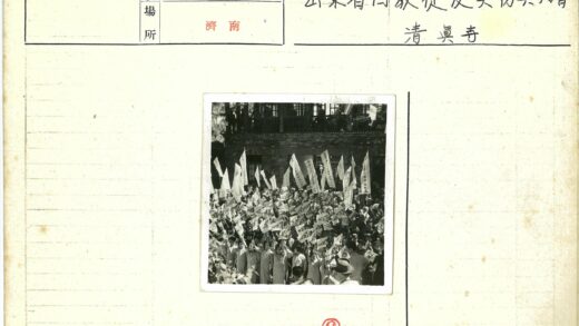 历史集会人群聚集砖砌建筑.jpg