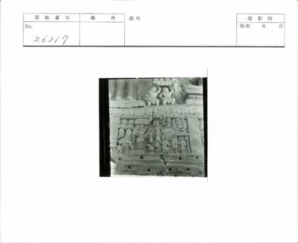 古代人物石雕细节特写.jpg