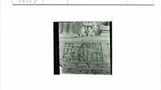 古代人物石雕细节特写.jpg