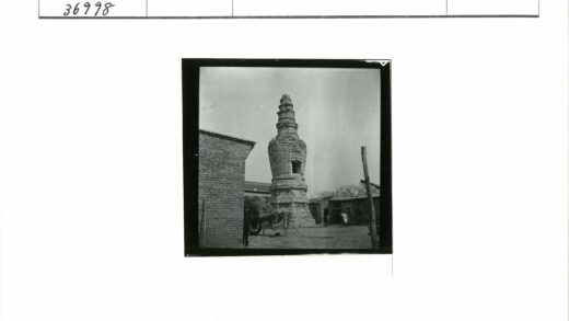 古代分层石结构景观.jpg