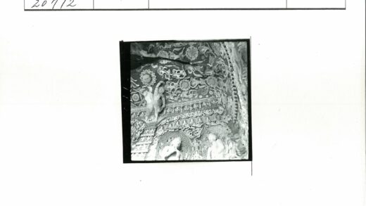 古代神人花卉墙壁雕刻艺术.jpg