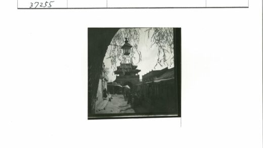 古塔灯笼街景.jpg