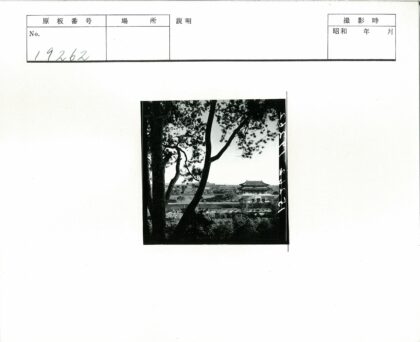 古寺绿荫山景.jpg