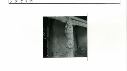 古建筑石柱龙雕特写.jpg