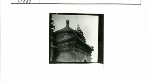 古建筑精美雕刻特写.jpg