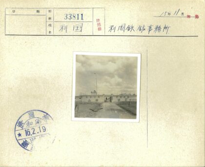 古老砖墙入口与塔建筑.jpg