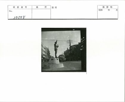 城市交通指挥员执勤场景.jpg