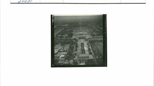 城市建筑群鸟瞰景观.jpg