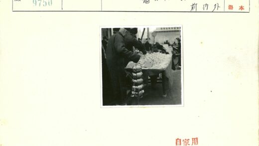 城市户外市场面包摊.jpg