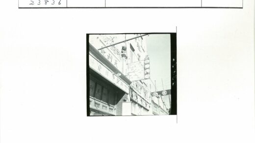 城市街道建筑标志与雕塑.jpg