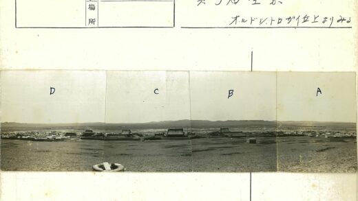 墙上字母b特写.jpg