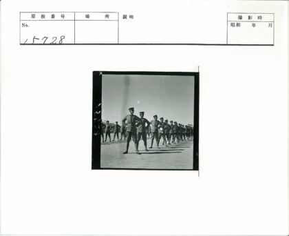 士兵户外训练历史照片.jpg