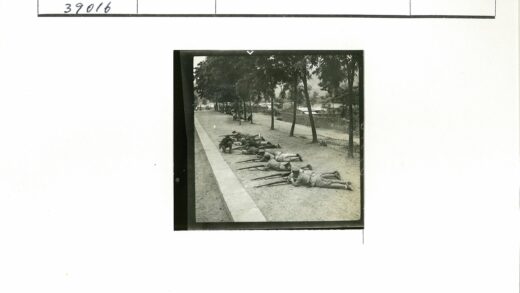 士兵森林战术训练实拍.jpg