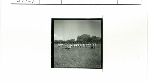 士兵田野行军训练实拍.jpg