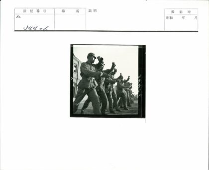 士兵砖房旁协调演练.jpg