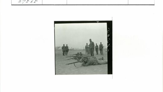 士兵训练实弹射击现场.jpg